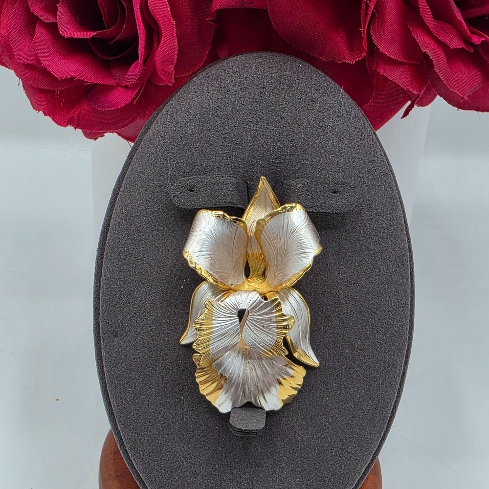 Cerrito Original 1982 Iris Floral Brooch‎ Gold Tone Two Tone Pin Art Easter